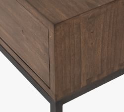 Graham Nightstand (24&quot;)