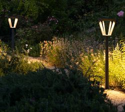 Soho Outdoor Solar Park Light