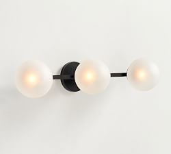 Hollywood Triple Sconce (23&quot;)