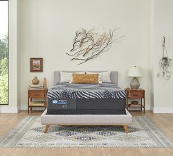Sealy&#174; Posturepedic Plus High Point Hybrid Mattress (14&quot;h)