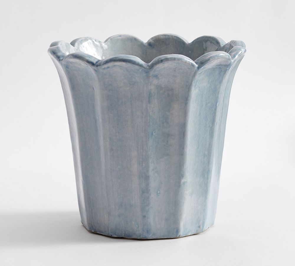Fluted Tulip Cachepot - 9"