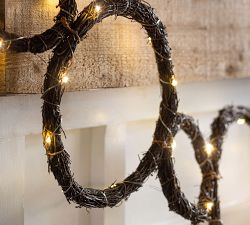 LED Grapevine Circle Garland