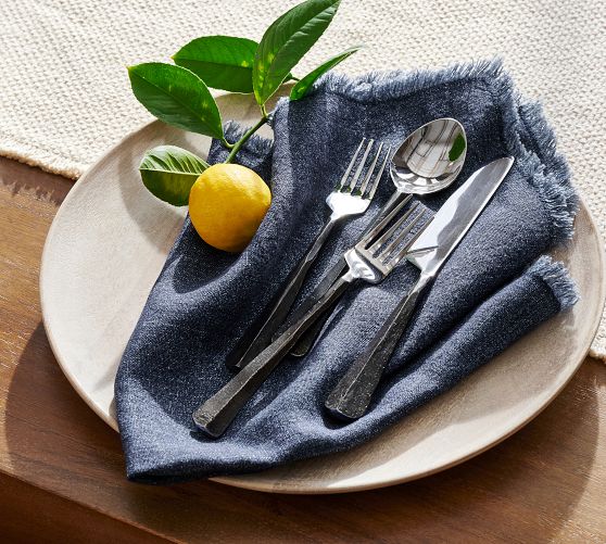 Ridge Flatware Set