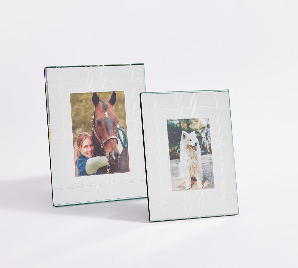 Etched Plaid Frame