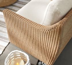 Hampton Wicker Swivel Outdoor Lounge Chair