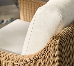 Hampton Wicker Swivel Outdoor Lounge Chair