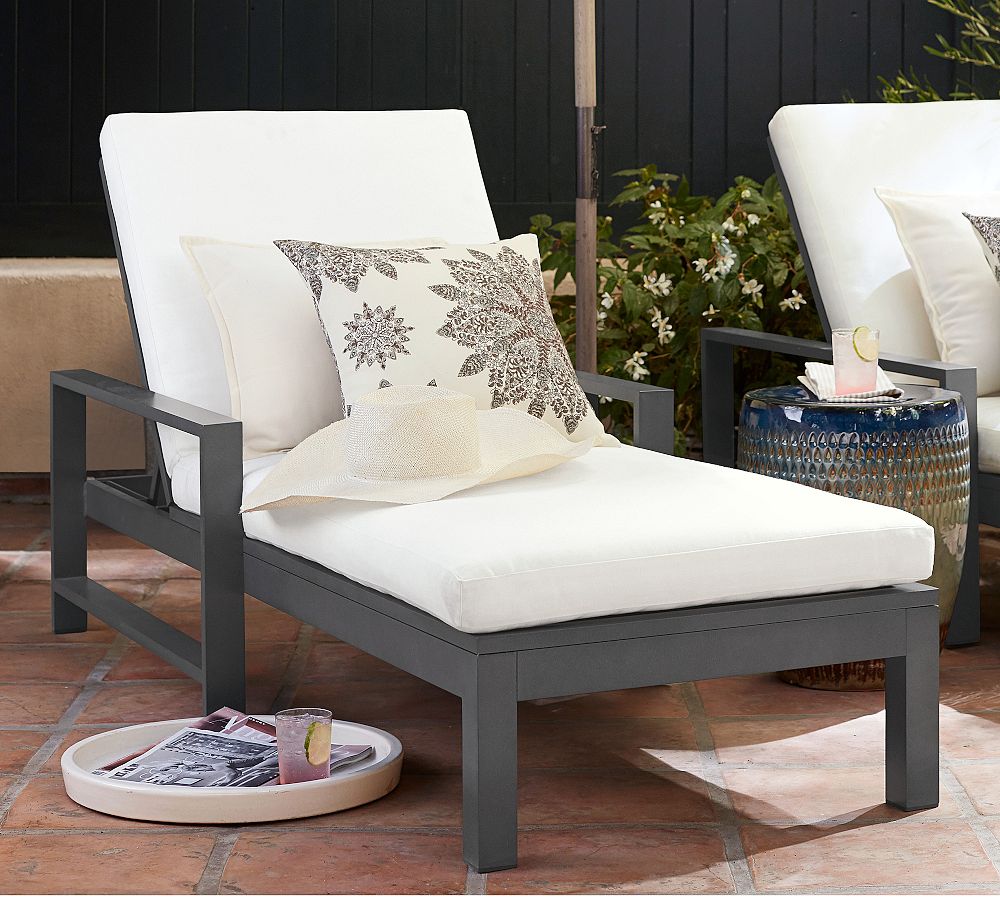 Indio Metal Outdoor Single Chaise Lounge
