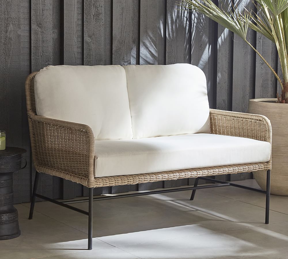 Tulum Wicker Outdoor Loveseat (45&quot;)