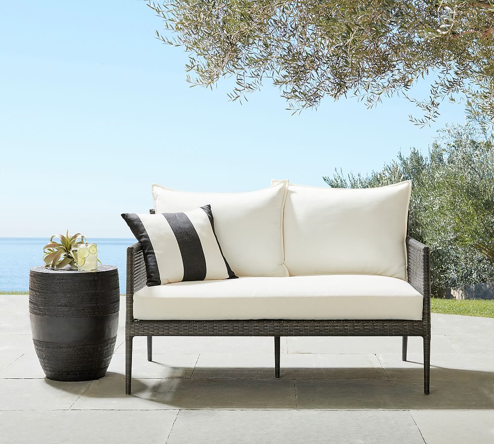 Cammeray Wicker Outdoor Loveseat (52&quot;)