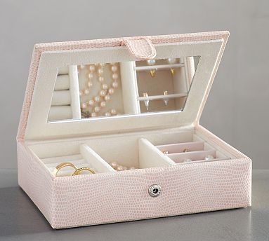 Pottery Barn McKenna Jewelry Box 新品未使用品 Mckenna Personalized Jewelry Armoire | Pottery Barn