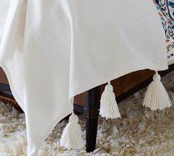 Pom Pom Throw