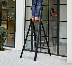 Lucano Step Stool