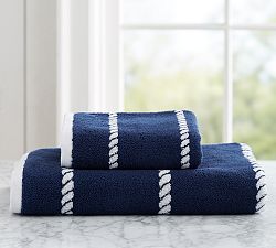Knot Jacquard Towel