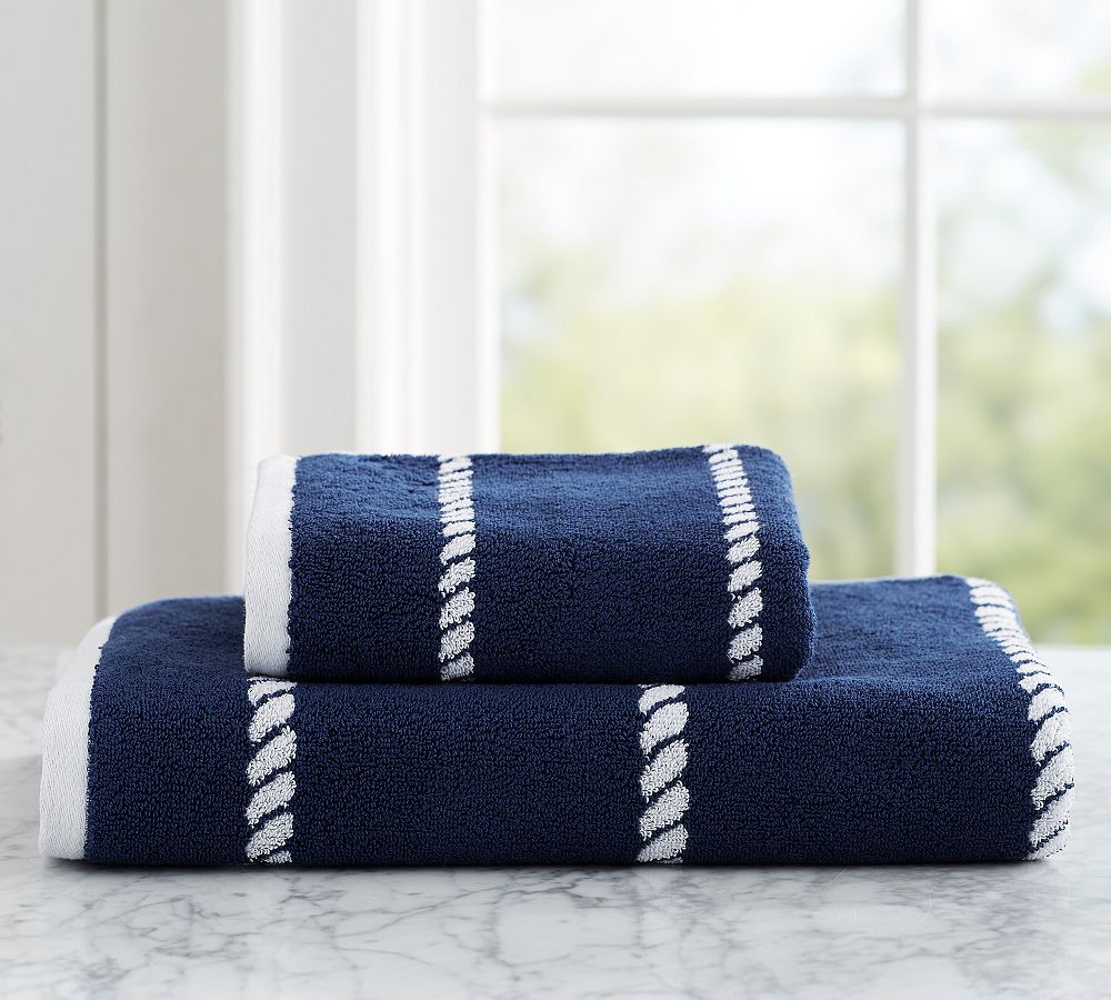 Knot Jacquard Towel