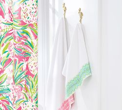 Lilly Pulitzer It's Impawsible Geo Border Towel