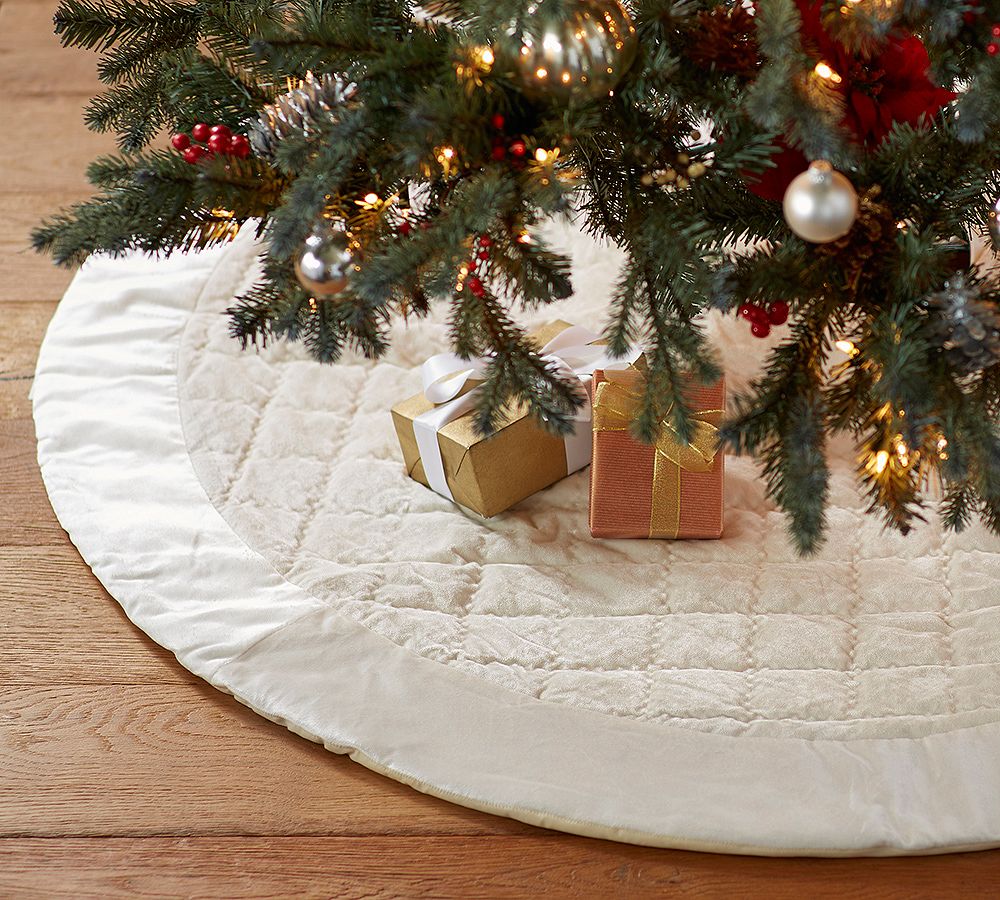 Shiny Velvet Quilted Tree Skirt - Ivory