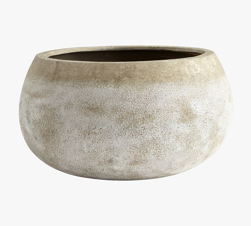 Miah Terracotta Round Planter