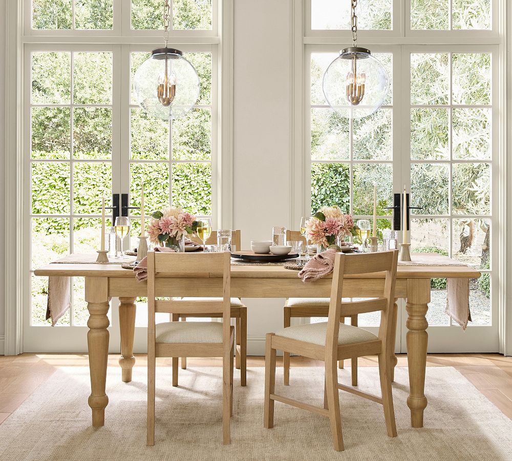 Aveline Extendable Dining Table (66&quot;-84&quot;)