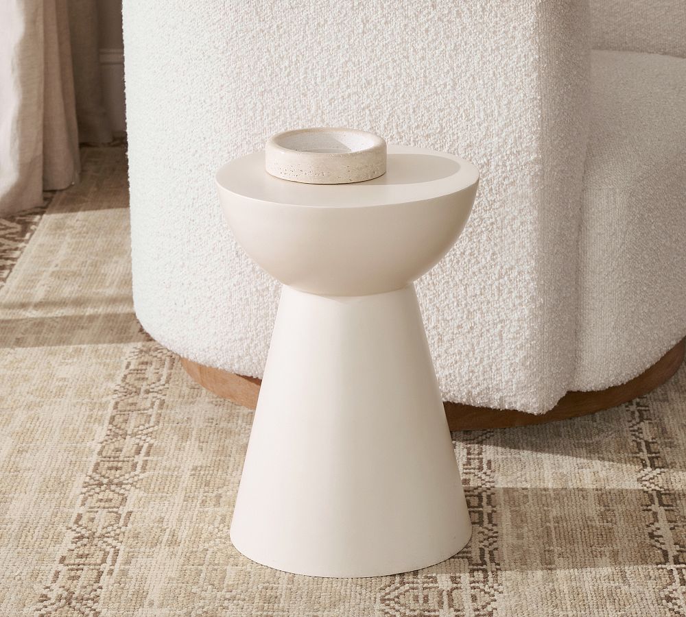 Maia Round Accent Table (13&quot;)