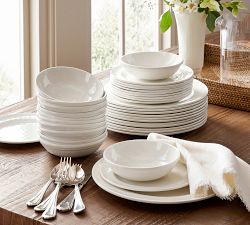 Caterer's Box Outdoor Melamine Dinner Plates - Set of 12
