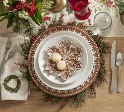 Rustic Wreath Embroidered Cotton/Linen Napkins - Set of 4