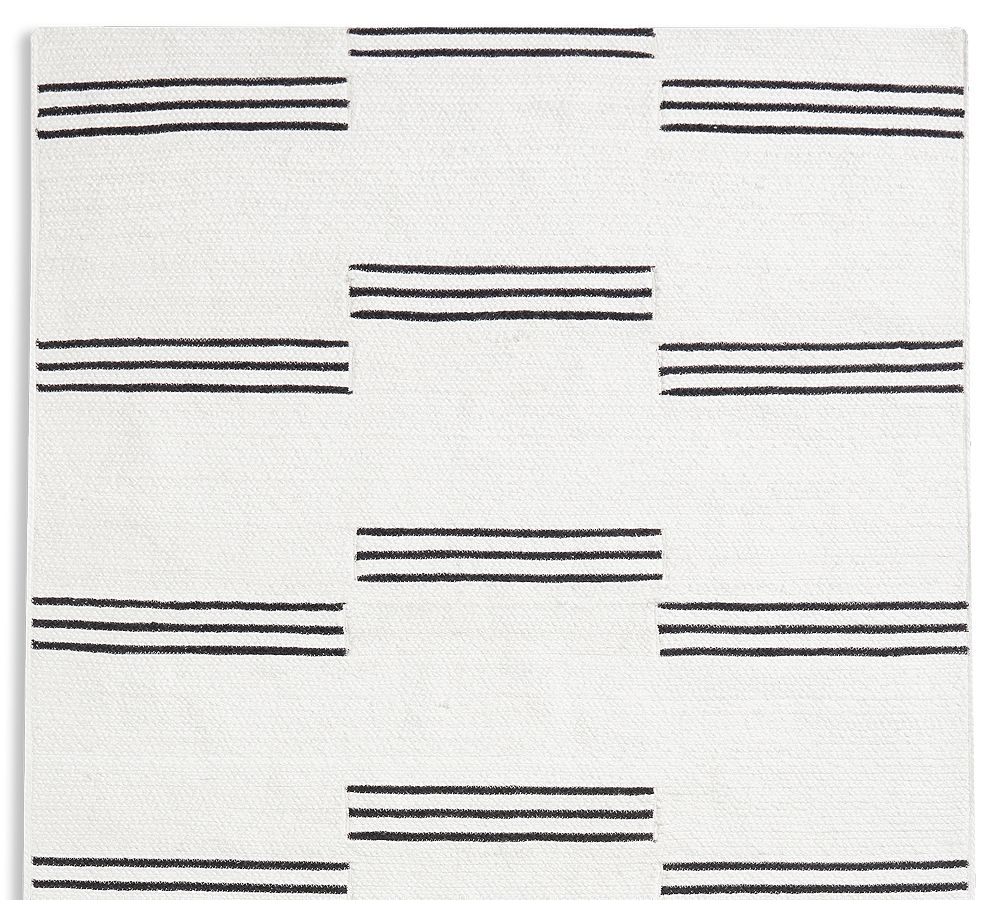 Torryn Outdoor Performance Rug