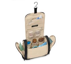 Briggs &amp; Riley Deluxe Hangable Kit