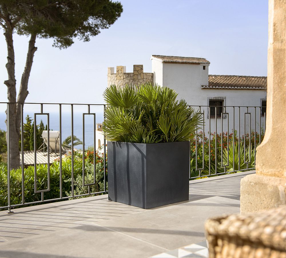 Lightweight Handcrafted Fiber stone Cube Indoor/Outdoor Planters
