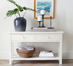 Booker Pillar Candleholder