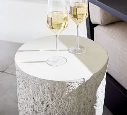 Bolinas Concrete Round Outdoor Side Table (13&quot;)
