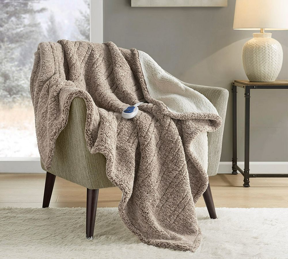 Lula Sherpa Heated Throw