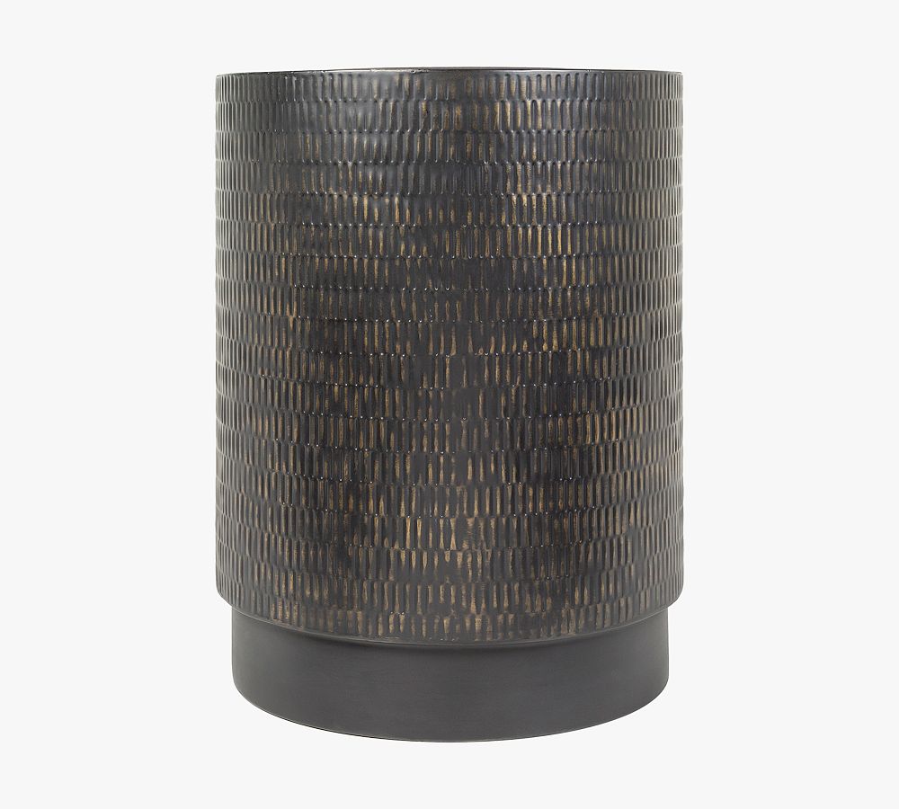Carter Round Metal Accent Table (15&quot;)