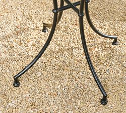 Verona Metal Round Outdoor Bistro Table (30&quot;)