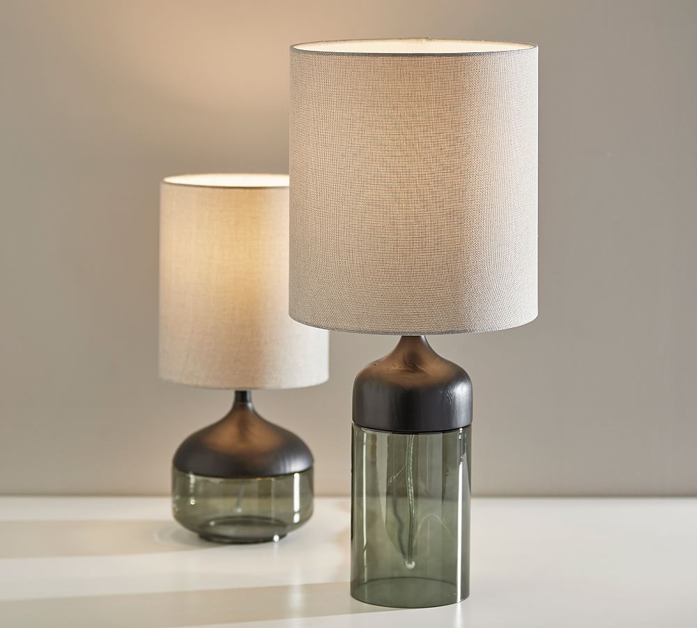 Stephe Glass Table Lamp (17&quot;- 23&quot;)