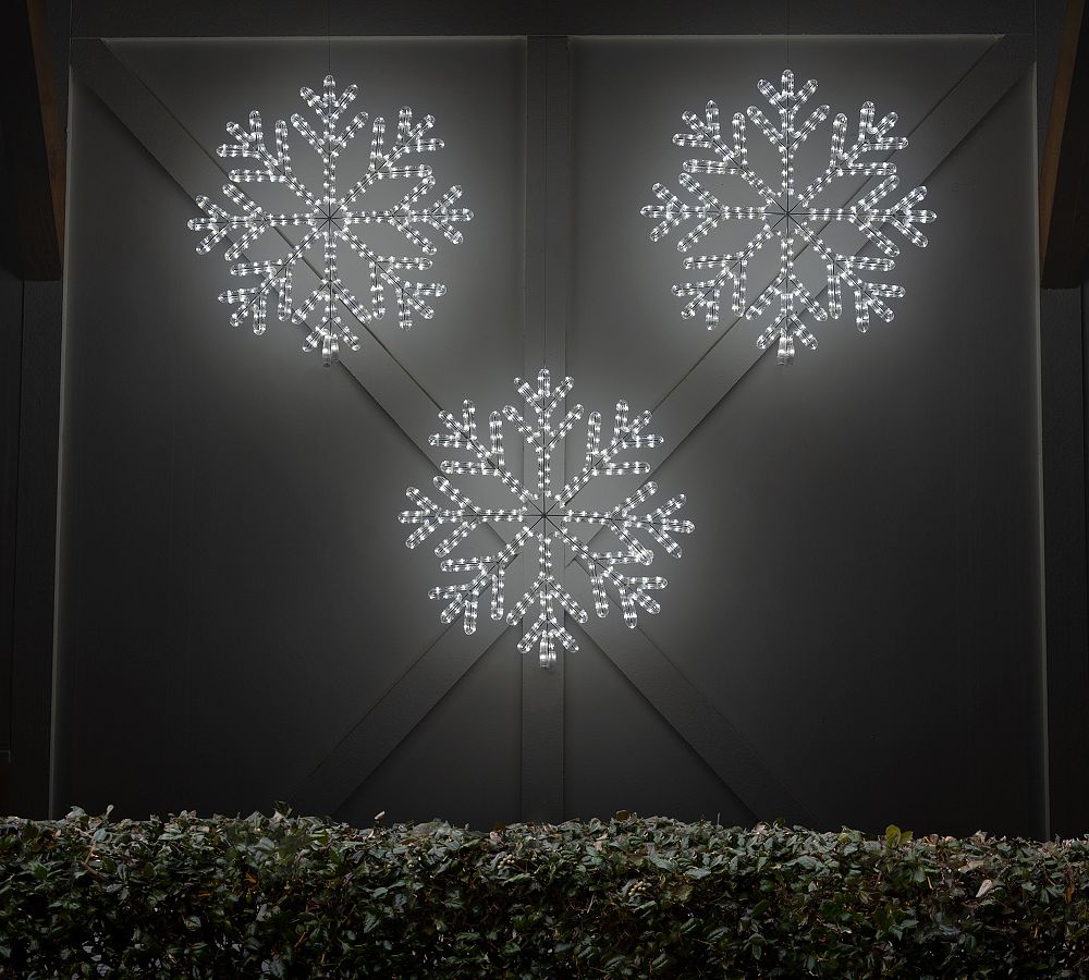 Lit LED 40 Point Snowflake