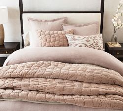 Get The Look: Subtle Texture