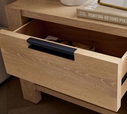 Brooks Nightstand (31&quot;)
