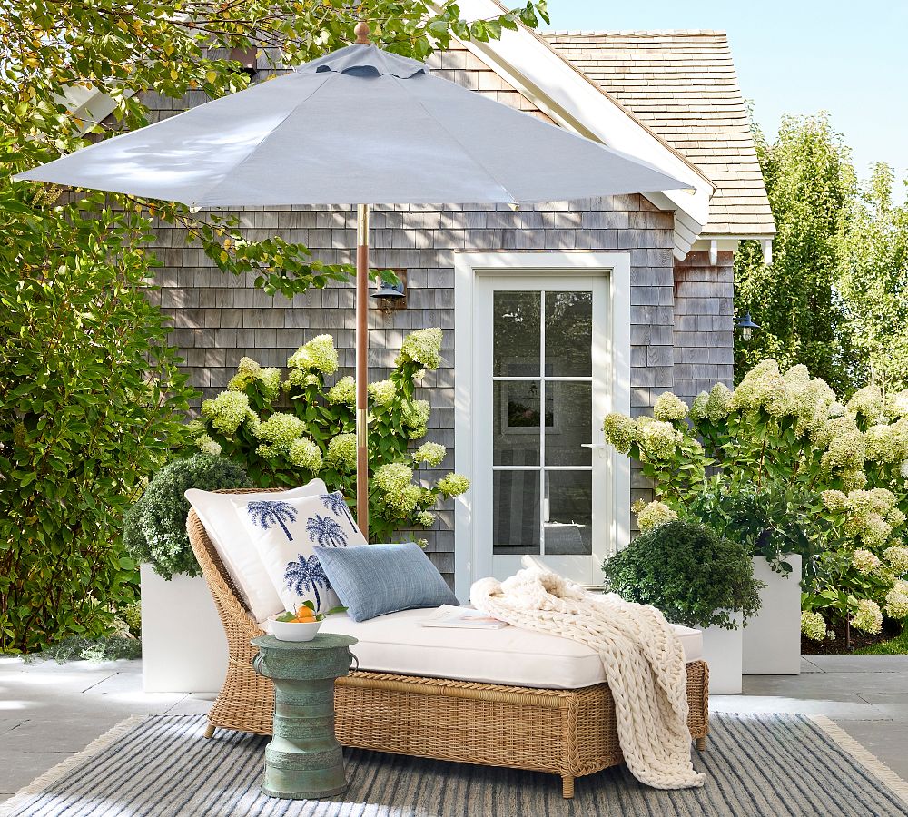 Premium 9' Round Outdoor Patio Umbrella &ndash; Teak Tilt Frame&#8203;
