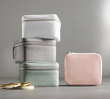 ギフトにも☆Pottery Barn☆レザー ジュエリー トラベルケース McKenna Leather Small Travel Jewelry Case | Pottery Barn