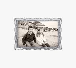 Waved Recycled Metal Frame