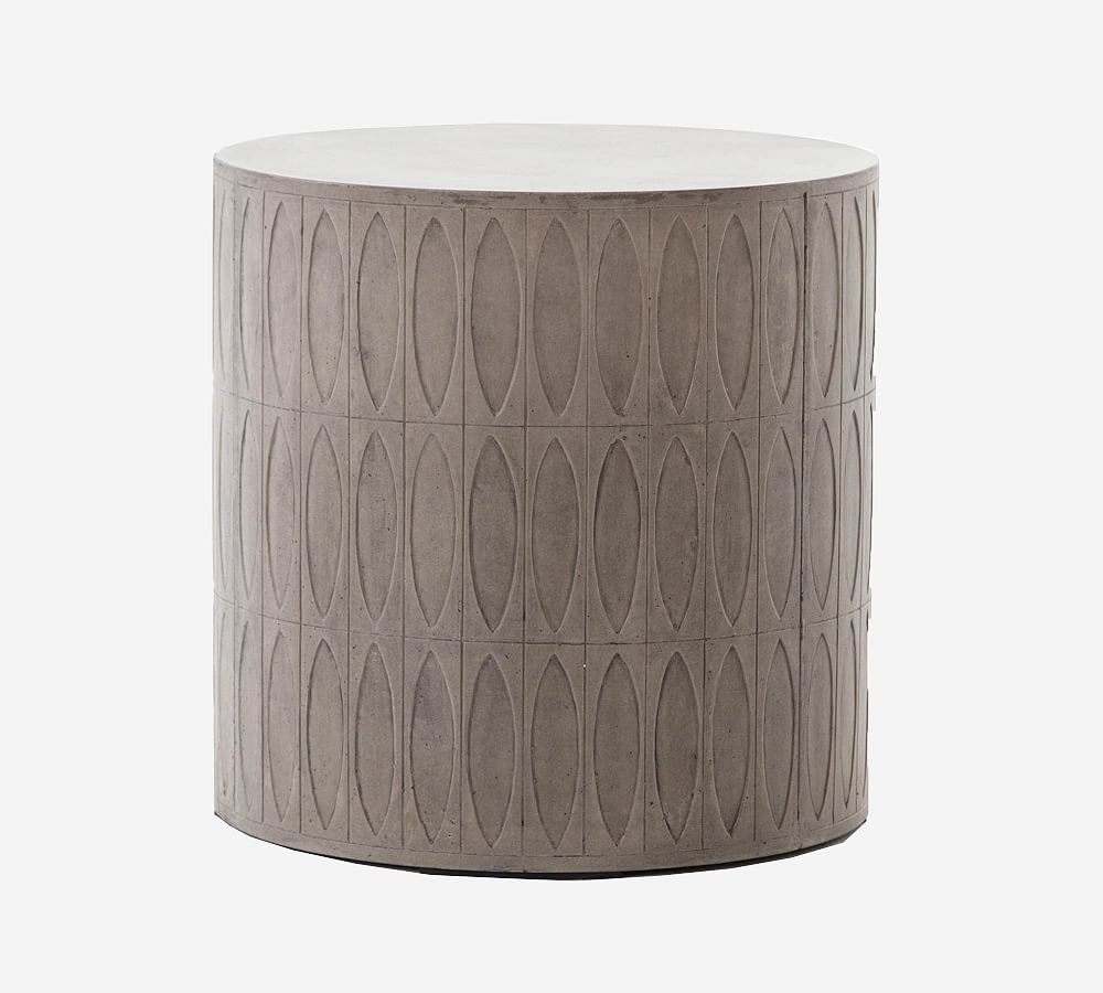 Woolf Concrete Round Outdoor End Table (20&quot;)