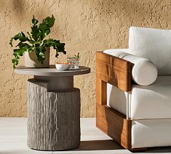 Temper Concrete Round Outdoor End Table (20&quot;)