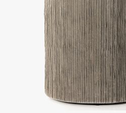 Temper Concrete Round Outdoor End Table (20&quot;)
