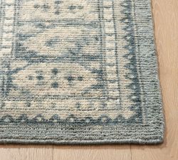 Open Box: Oaklynn Handwoven Wool Rug