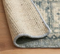 Open Box: Oaklynn Handwoven Wool Rug
