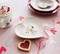 Peanuts Snoopy&#8482; Hearts Stoneware Decal Mug