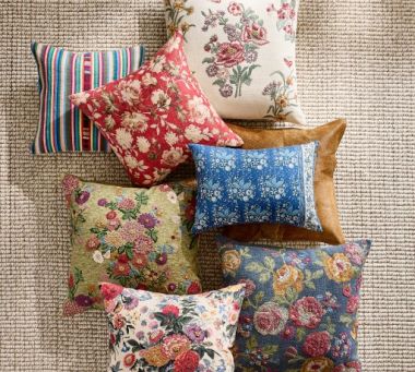 Pillows &amp; Decor