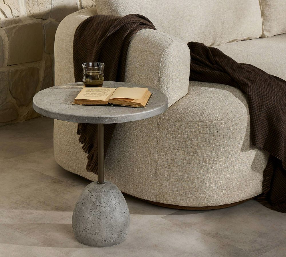 Kolina Concrete Round Outdoor Side Table (18&quot;)