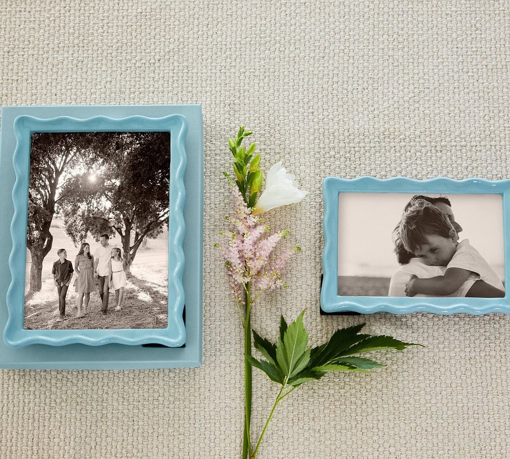 Wavy Enamel Frame