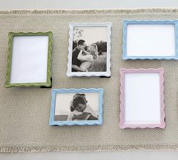 Wavy Enamel Frame